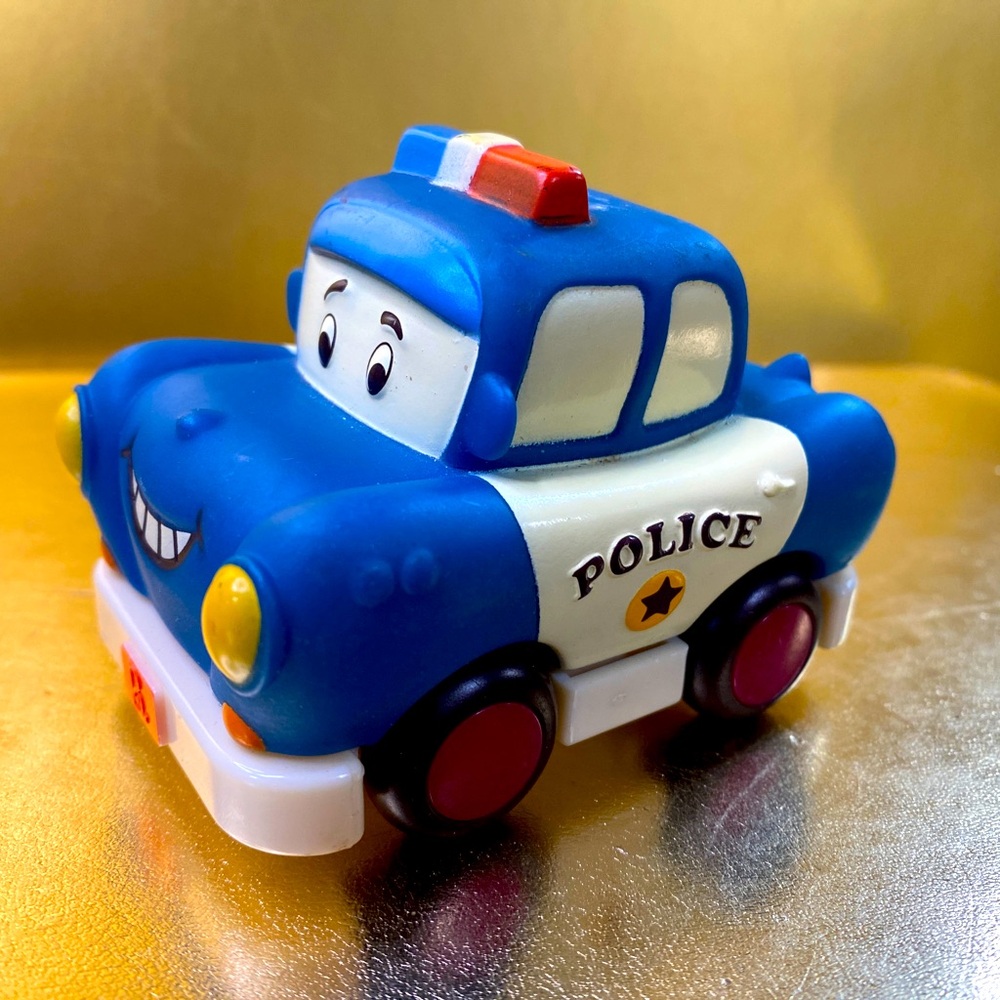 MINI WHEEEE-LS POLICE PULL BAcK CAR VEHICLE BATLAT BTOYS 3”